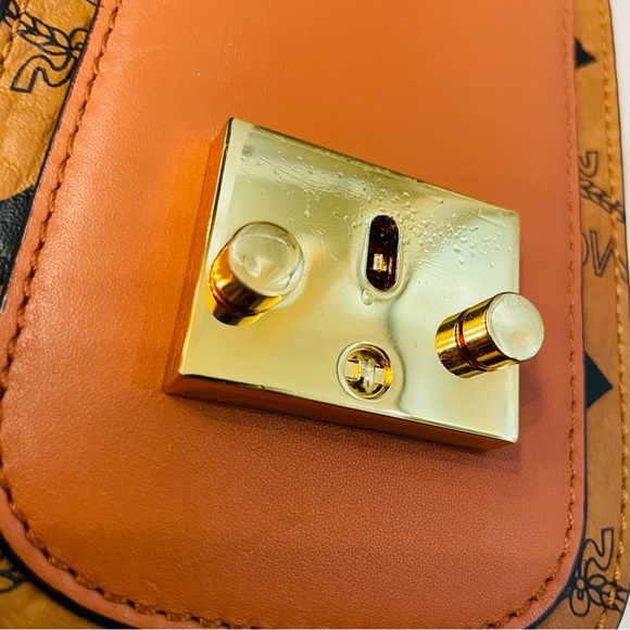 MCM Visetos Patricia Crossbody Mini - Picture 5 of 7